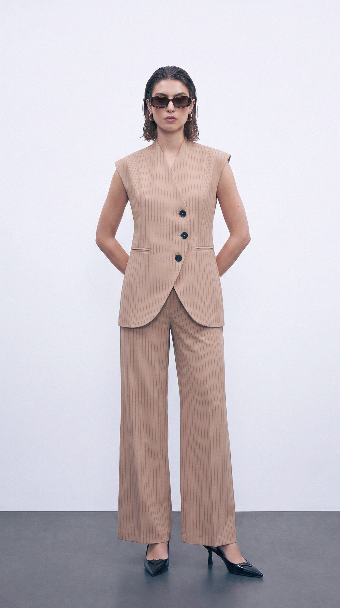BIEGE STRIPPED TROUSERS WIDE LEG (