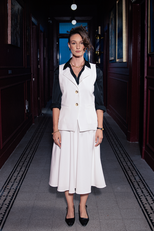 THE TAILORED WAISTCOAST